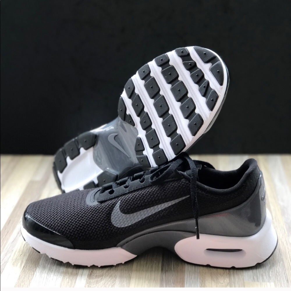 NWT Nike Air Max Jewel Black WMNS - Picture 5 of 7